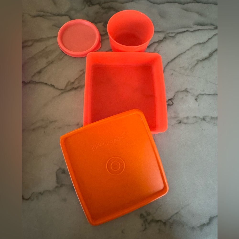 Tupperware Bright Orange Sandwich Keeper and Snack cup